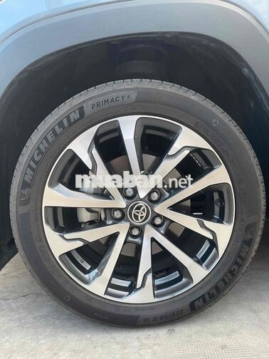 Toyota Corolla Cross 1.8V 2024 / Giá thương lượng