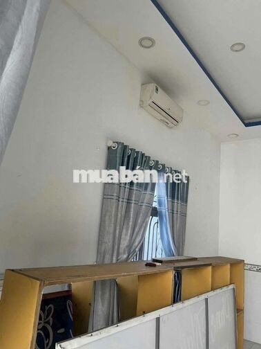 Nhà 3PN 2WC,máy lạnh, dt sử dụng 90m vuông,tam bình