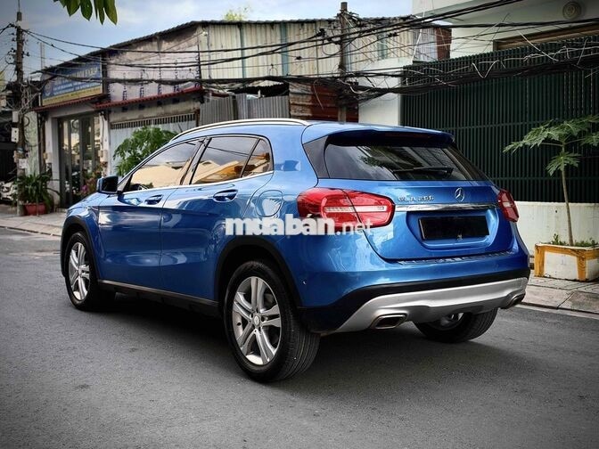 Mercedes-Benz GLA 200 2016 Xanh