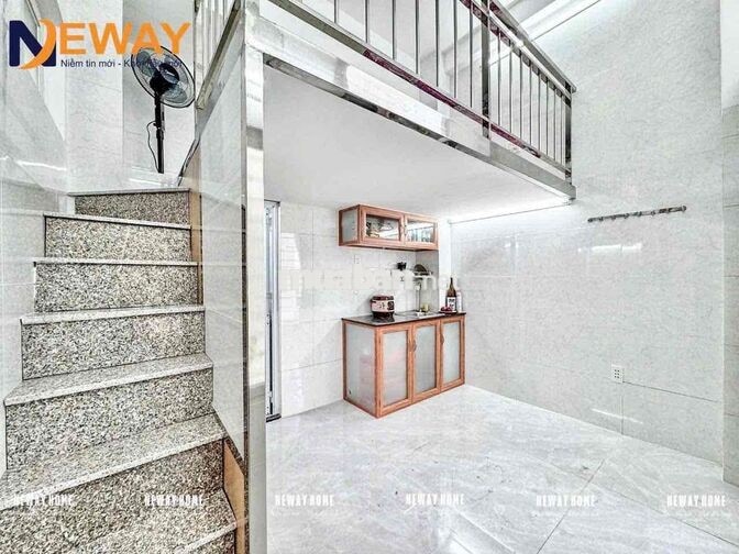 DUPLEX CỬA SÔE TRỜI LỚN FULL NỘI THẤT THANG MÁY HOÀNG HOA THÁM NHÀ GA