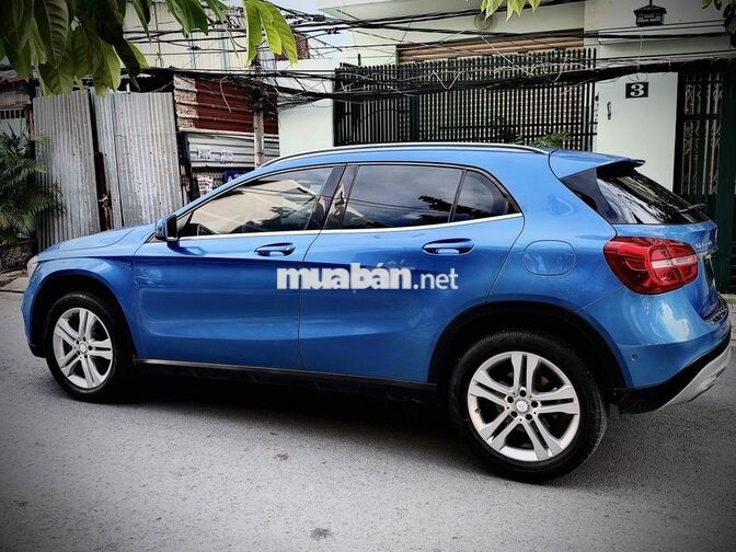 Mercedes-Benz GLA 200 2016 Xanh