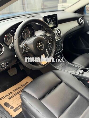 Mercedes-Benz GLA 200 2016 Xanh