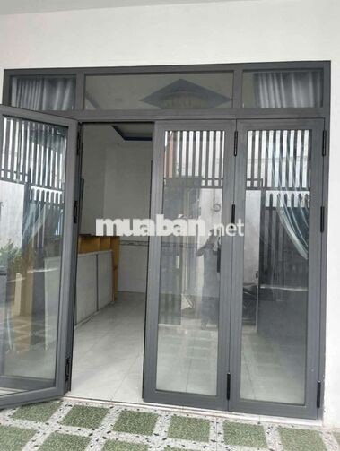 Nhà 3PN 2WC,máy lạnh, dt sử dụng 90m vuông,tam bình