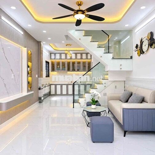 Quận 7 - 3 Tỷ 890 - Nhà Mới 3 Tầng 31m² - Ngang 4m - 4PN