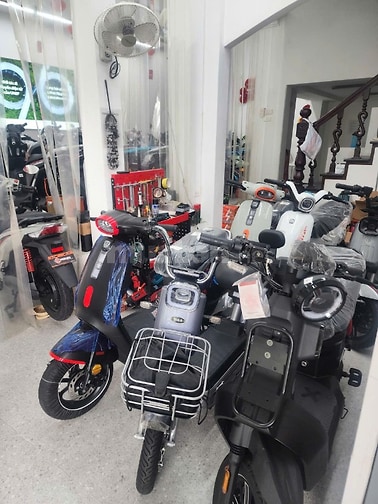 SANG NHƯỢNG CỬA HÀNG XE ĐIỆN 678 ĐƯỜNG LÁNG