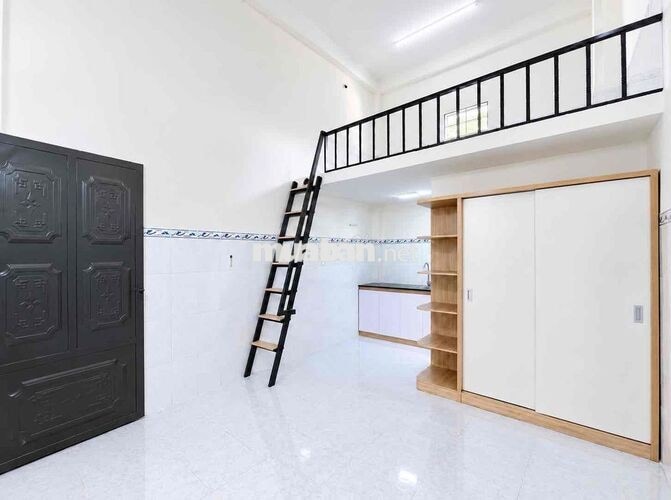 Phòng trọ sinh viên giá rẻ có máy lạnh - ở được đông ngay KTX Khu B