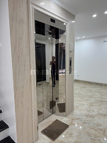 Bán nhà chính chủ phố Tô Vĩnh  Diện, Diện tích 65 m2, xây 7 tầng