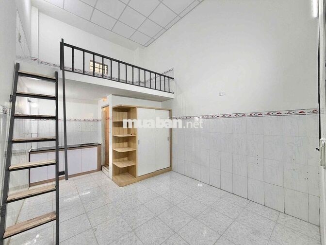 Phòng trọ sinh viên giá rẻ có máy lạnh - ở được đông ngay KTX Khu B