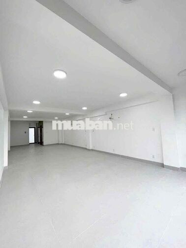 Toà Nhà Vườn Lài 5x20 hầm trệt 4 lầu thang máy trống suốt cho thuê