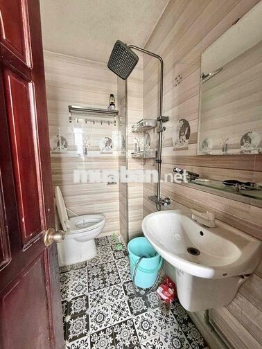 SIÊU PHẨM STUDIO BAN CÔNG NGÂY SAU LƯNG AEON TÂN PHÚ