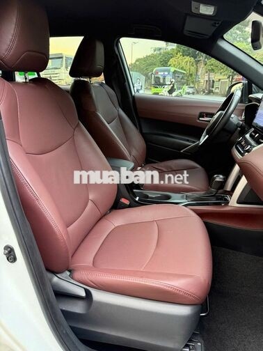Toyota Corolla Cross 2022 G, xe chuẩn, giá hợp lý