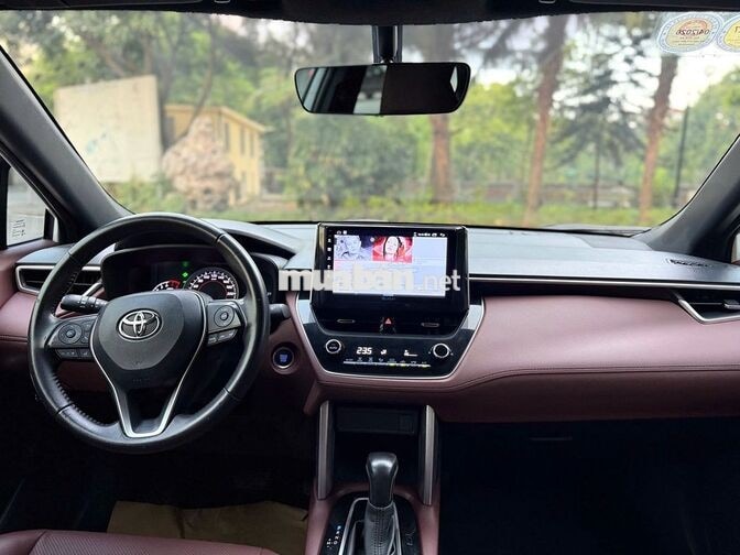 Toyota Corolla Cross 2022 G, xe chuẩn, giá hợp lý