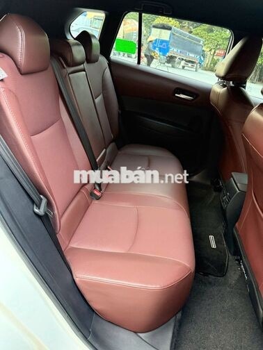 Toyota Corolla Cross 2022 G, xe chuẩn, giá hợp lý