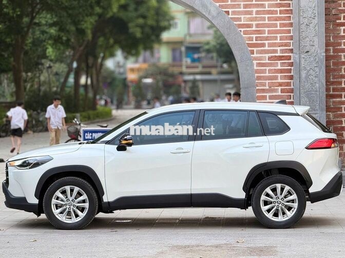 Toyota Corolla Cross 2022 G, xe chuẩn, giá hợp lý