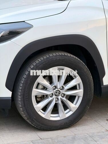 Toyota Corolla Cross 2022 G, xe chuẩn, giá hợp lý