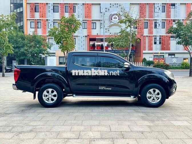 Nissan Navara 2019 EL Đen 5 chỗ