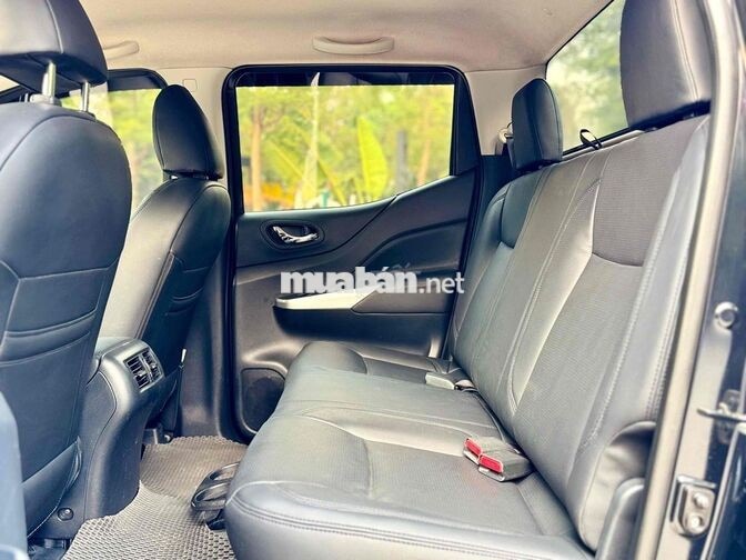 Nissan Navara 2019 EL Đen 5 chỗ
