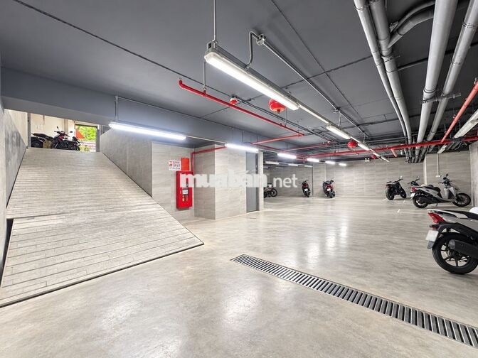Cho thuê mặt bằng 200m2 tầng 2 Xuân La, hầm xe, giá 30 triệu/tháng