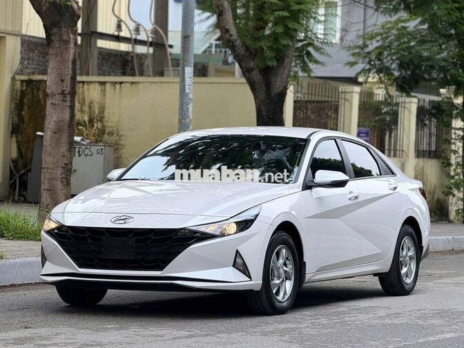 HYUNDAI ELANTRA 2025 TIÊU CHUẨN 1V8 TRẮNG