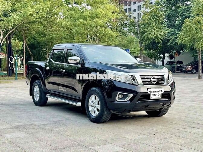 Nissan Navara 2019 EL Đen 5 chỗ