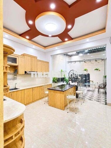 Huỳnh Thị Đồng -  7 Tỷ 2 - Xe Hơi Vào Nhà - Nhà 4 Tầng 96m² - Ngang 4,