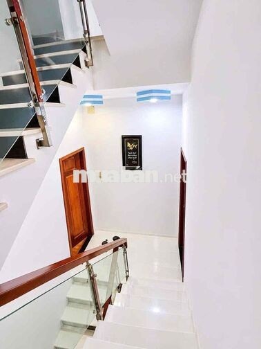 Huỳnh Thị Đồng -  7 Tỷ 2 - Xe Hơi Vào Nhà - Nhà 4 Tầng 96m² - Ngang 4,