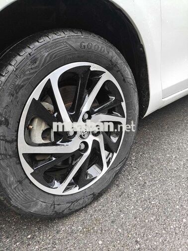 Toyota Vios 2022 Tự động Trắng ngọc trai
