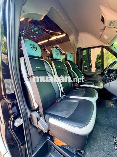 Ford Transit Limousine 2024 151678 km Đen