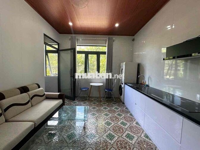 Căn hộ 50m2 mới xây , đường 8m , khu Nam Việt Á