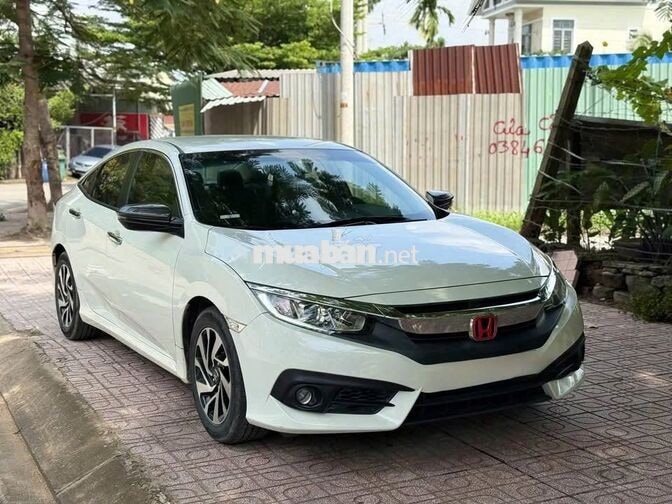 Honda Civic 2018 1.8E 58.000km trắng