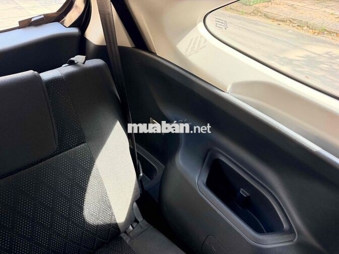 Toyota Veloz Cross 2023 7 chỗ Tự động Đen