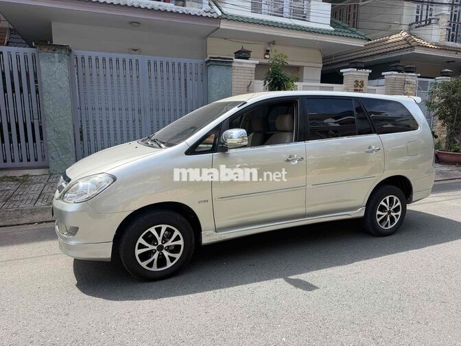 TOYOTA INNOVA 2006 G 7 CHỖ BẠC
