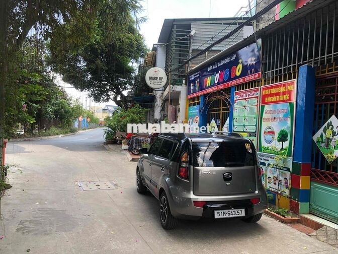 gia đình có việc cần bán gấp đất
