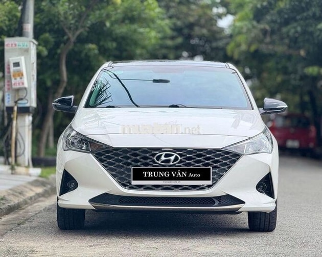 Hyundai Accent 2022 ATH 2,7 vạn km trắng