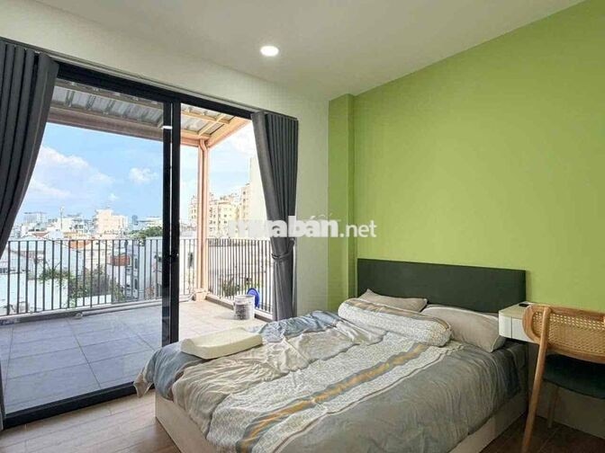 CHDV full nội thất 2pn2wc penthouse cực đẹp ngay cv Hoàng Văn Thụ