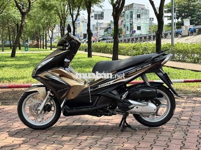 Honda Air Blade 2013 Đen vàng