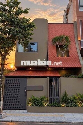 Cho thuê VILLA 📍ngay sát biển Mỹ Khê - 2 Tầng - có sân vườn - 40 triêu