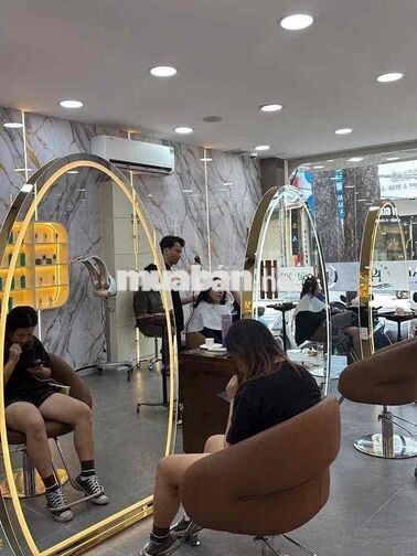 Cho thuê nhà 96 Trần Quang Khải Q1: DT: 6x25m-Kết cấu:2 Lầu-Giá:65tr