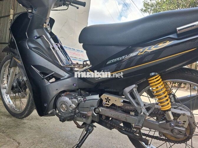 Yamaha Sirius RC Đen Xám