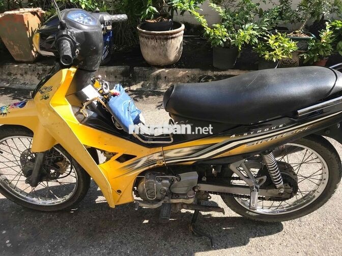 Yamaha Sirius màu vàng