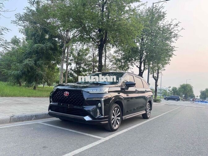 Toyota Veloz Cross 2023 7 chỗ Tự động 7 vạn km