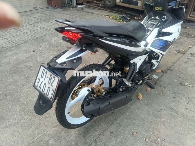 Yamaha Exciter 150 trắng đen