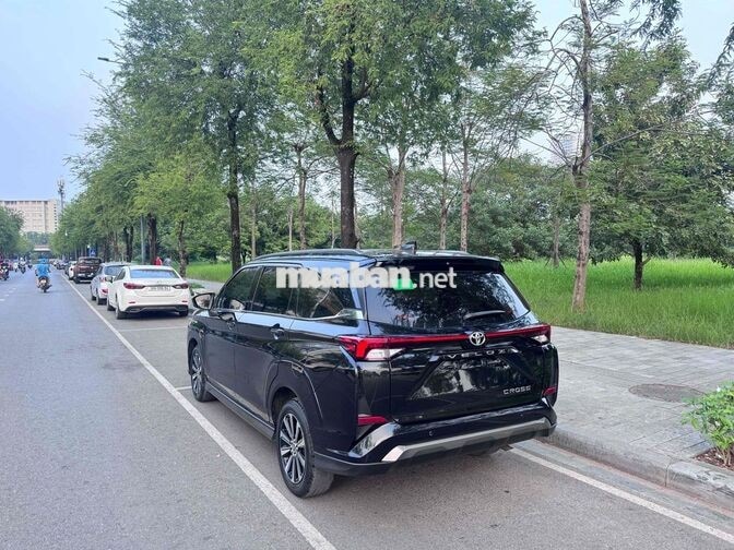 Toyota Veloz Cross 2023 7 chỗ Tự động 7 vạn km
