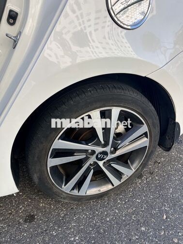 Kia Cerato 2018 Số sàn Trắng 5 chỗ
