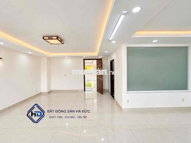 Biệt thự 7x25 đúc 3 lầu vị trí cực đẹp gần UBND Quận 12