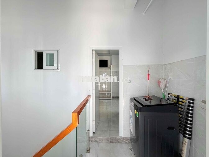Cho Thuê Penthouse Tách Bếp Balcon 40m2 3ng2xe Ngay 3/2 CC Hado Q10