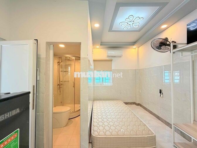 Cho Thuê Penthouse Tách Bếp Balcon 40m2 3ng2xe Ngay 3/2 CC Hado Q10