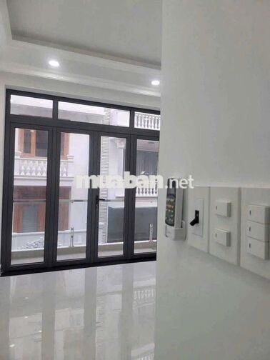 Nhà 1 Trệt 1 Lửng 3 Lầu 4PN 5WC KDC Hoàng Quốc Việt Quận 7