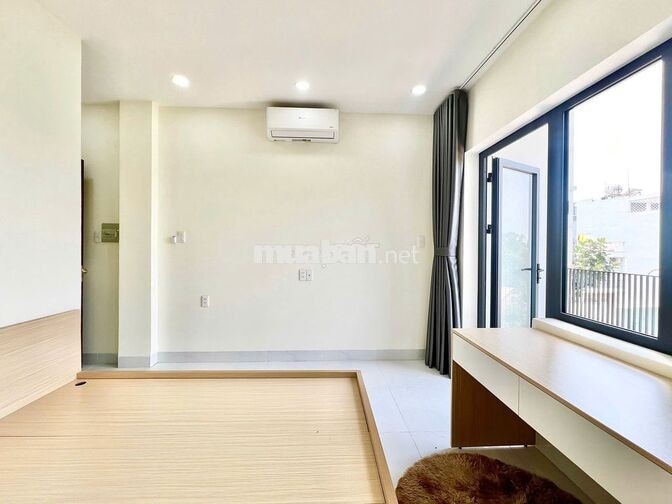 Phòng ban công lớn, siêu thoáng – Bình Thạnh gần Bà Chiểu, Hàng Xanh