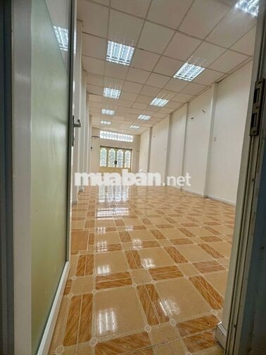 NHÀ MẶT TIỀN ĐƯỜNG HÙNG VƯƠNG _KINH DOANH TỰ DO_VP CÔNG TY